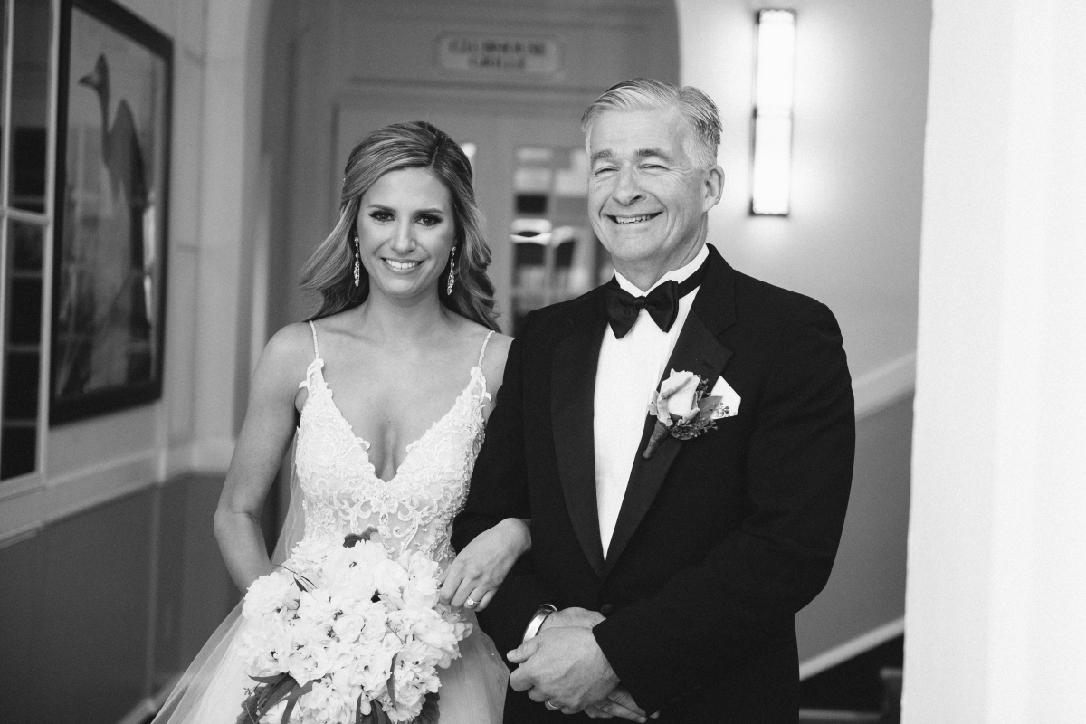 the mansion at oyster bay wedding woodbury nj ny new york wedding photography bride and dad candid moments