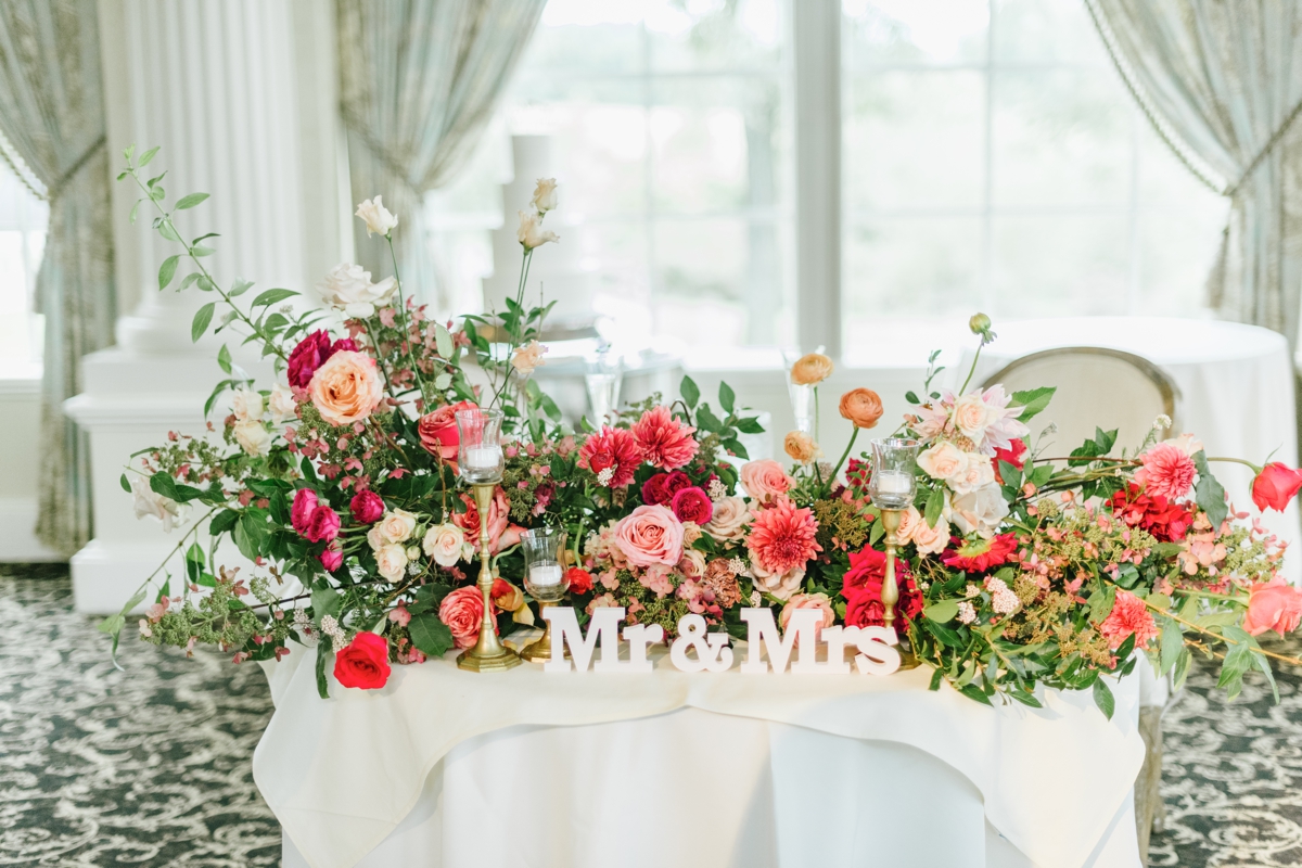 sweetheart table mr and mrs flowers Ashford Estate Fall Wedding faye and renee florals flowers fountain elegant classic clean and modern estate mansion