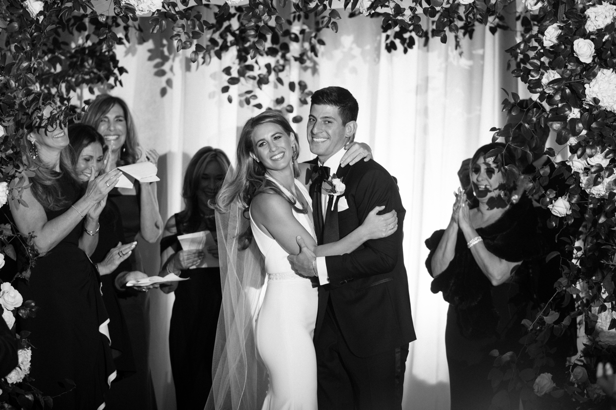black and white happy just married happy laughing Natirar 90 acres Mansion wedding peapack NJ new jersey lush greenery 