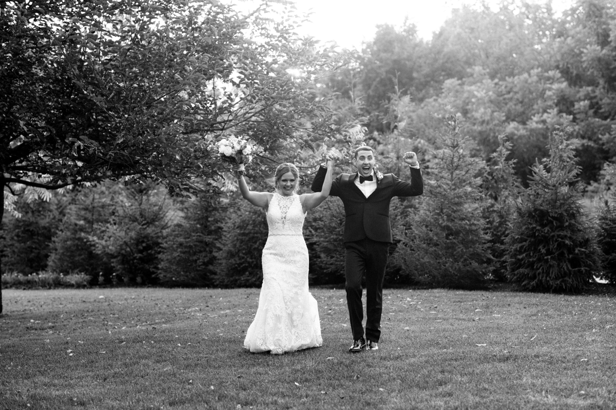 A perfect summer wedding at the Ryland Inn outdoor bride and groom
