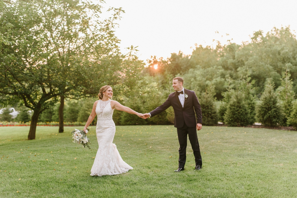 A perfect summer wedding at the Ryland Inn outdoor bride and groom golden hour