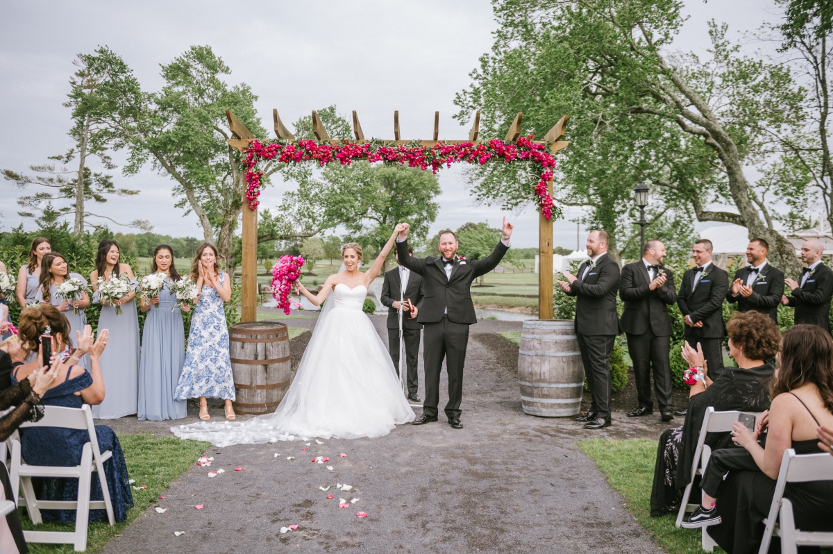 Renault-Winery-wedding-ceremony-photography