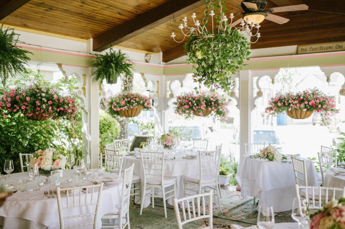 The-Gables-LBI-Intimate-wedding-reception-details