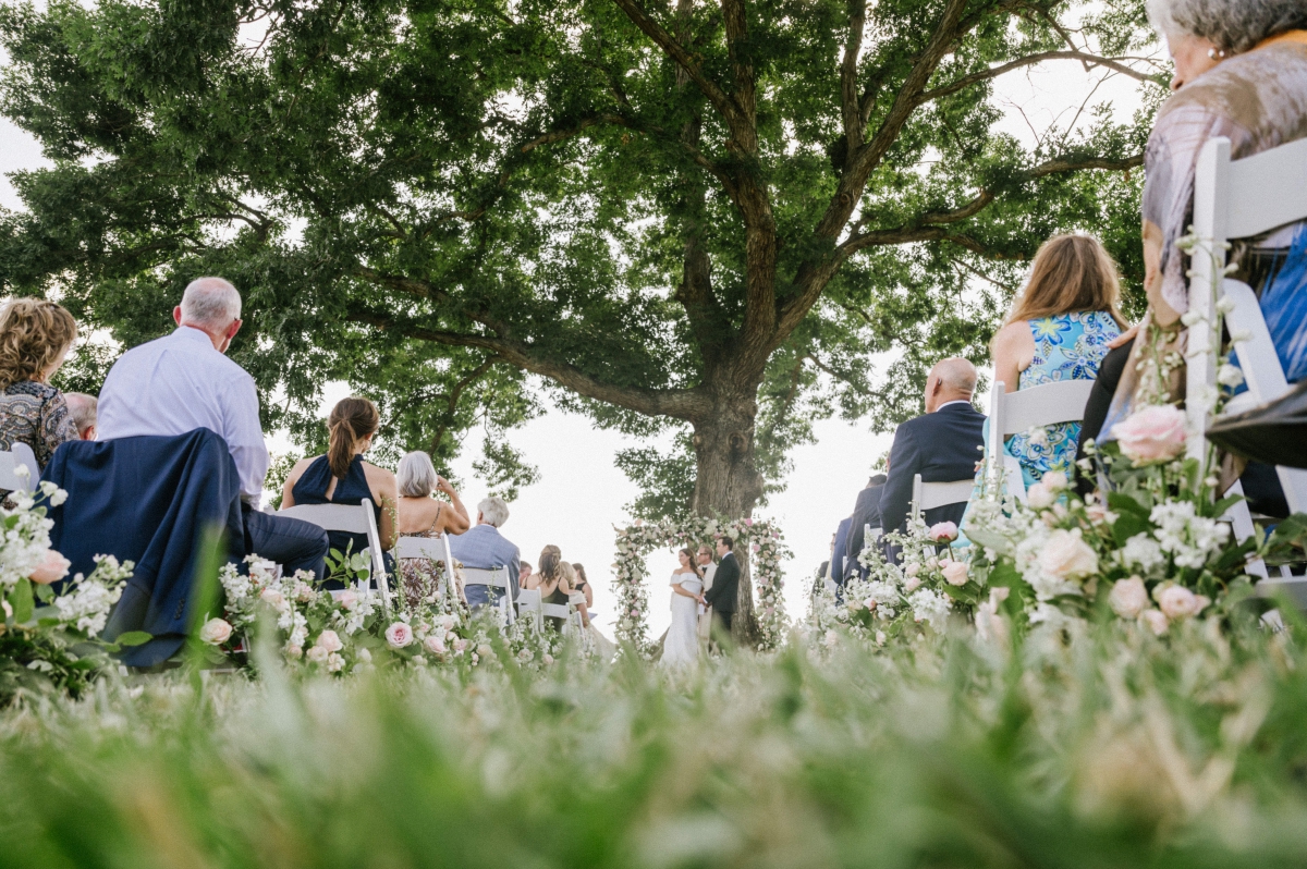 Summerfield-Farms-wedding-ceremony-creative-photography