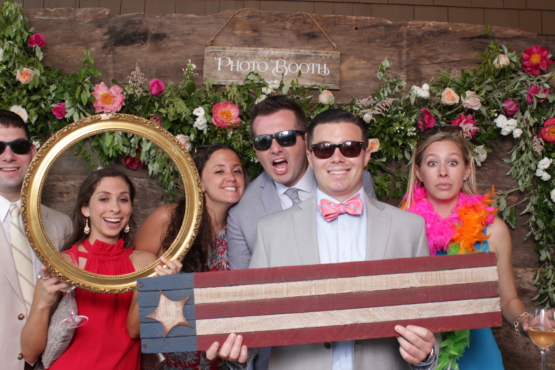 open-air-photo-booth-wedding-party-event-jennifer-peter-5
