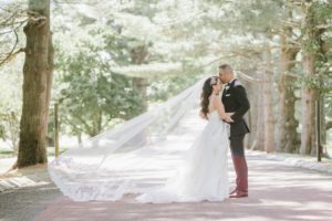 Weddings-of-distinction-Ashford-Estate-wedding-photos-bride-and-groom-cathedral-veil