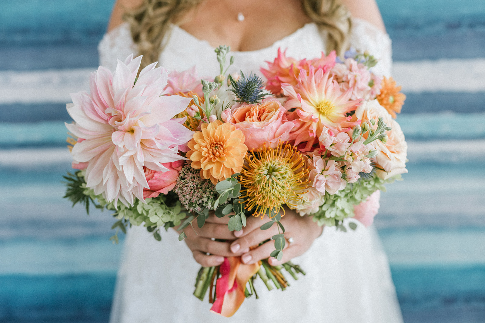 bright-summery-wedding-florals